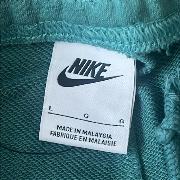 Nike sweatpants - Picture 5 of 9